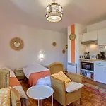 Апартаменты Renove Avec Balcon, Parking Et Animaux Acceptes - Fr-1-841-18 Барботан-ле-Терм