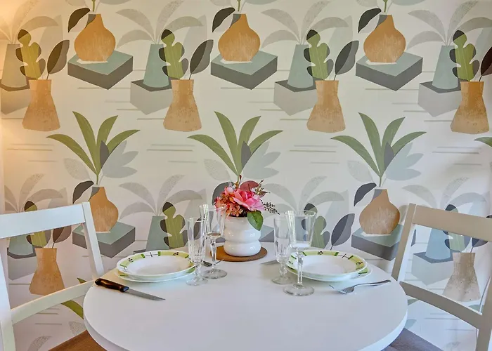 Apartment Renove Avec Balcon, Parking Et Animaux Acceptes - Fr-1-841-18